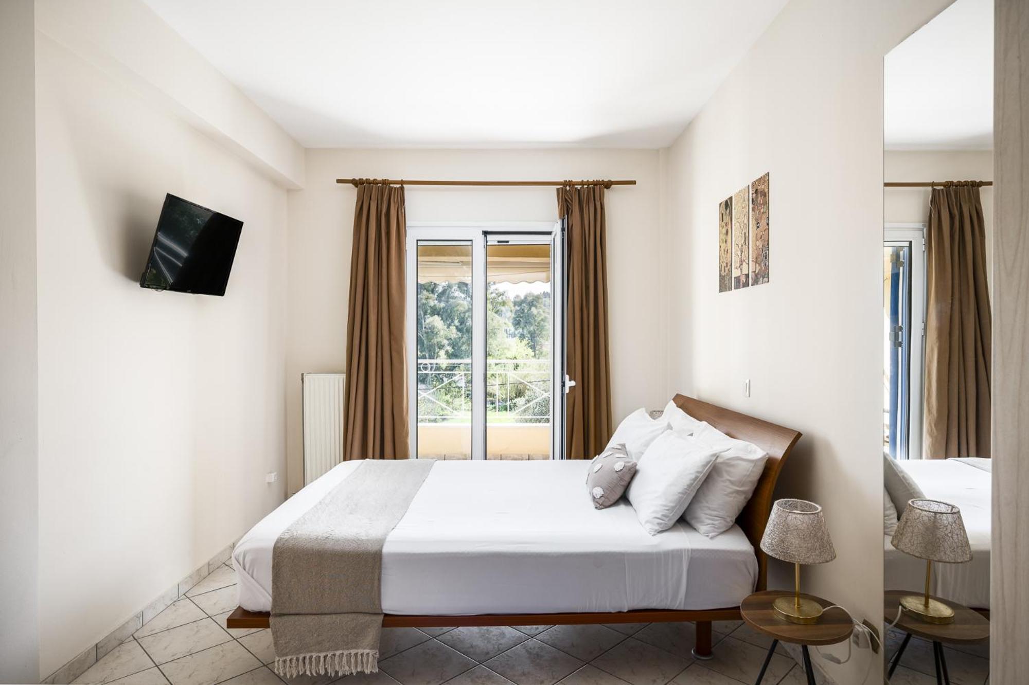 Villa Nina With Private Plunge Pool, 5Km To Corfu Town Bagian luar foto